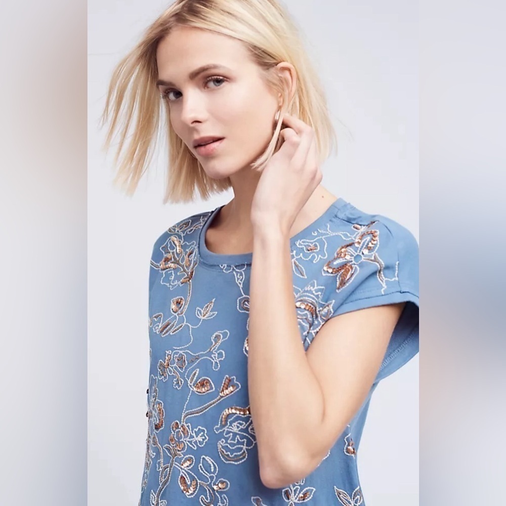 Anthropologie Akemi + Kin Floral Sequins Tshirt Medium